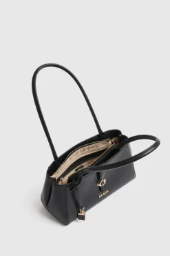 Carrie Girlfriend Shoulder Bag