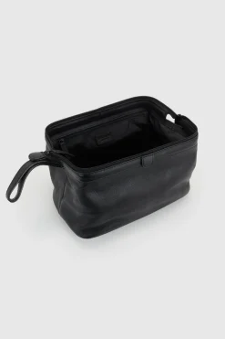 Flynn Leather Washbag
