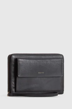 RFID Payton Leather Travel Wallet